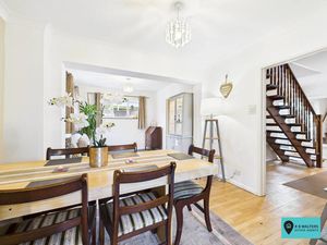 Dining Area - click for photo gallery